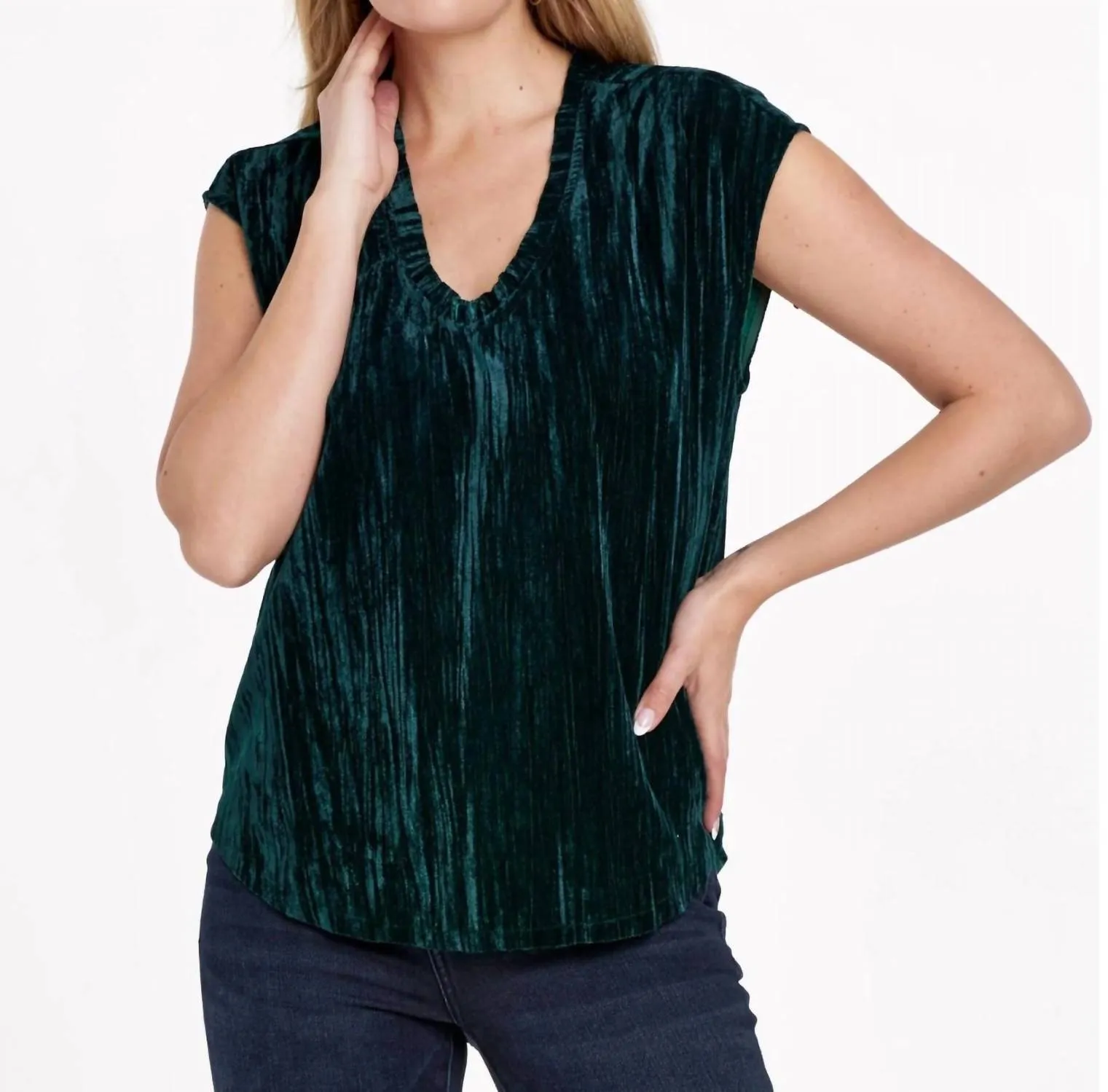 Yanis Sleeveless Top In Christmas Night
